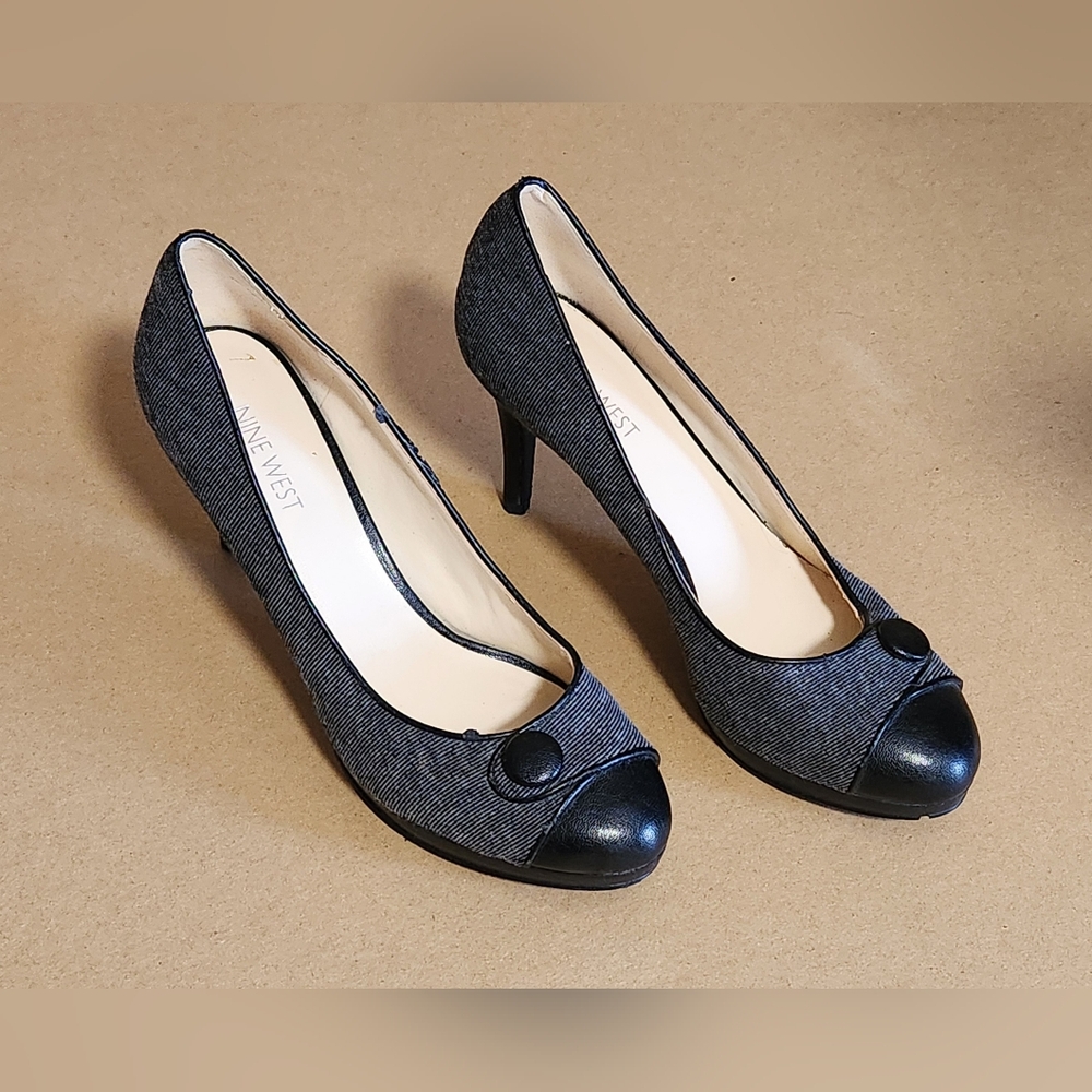 7 1/2 Black Nine West High Heels - Picture 3 of 10